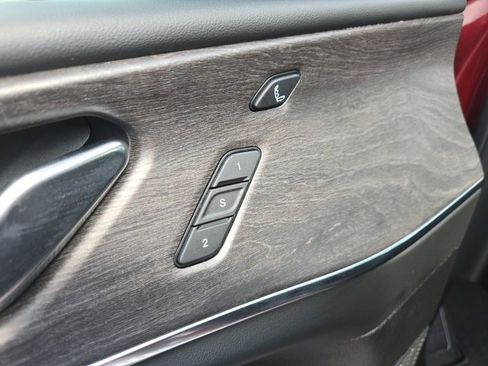 Used 2024 Jeep Grand Cherokee L Overland w/ Advanced Protech Group III image 31