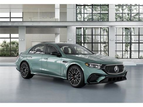 New 2026 Mercedes-Benz E 53 AMG e 4MATIC Sedan image 11