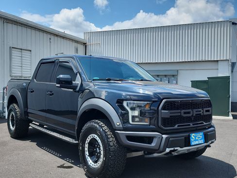 Used 2017 Ford F150 Raptor w/ Equipment Group 802A Luxury AWD/4WD image 7
