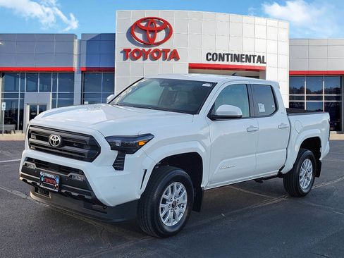 New 2026 Toyota Tacoma SR5 image 3