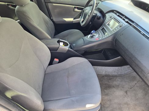 Used 2014 Toyota Prius Two FWD image 14
