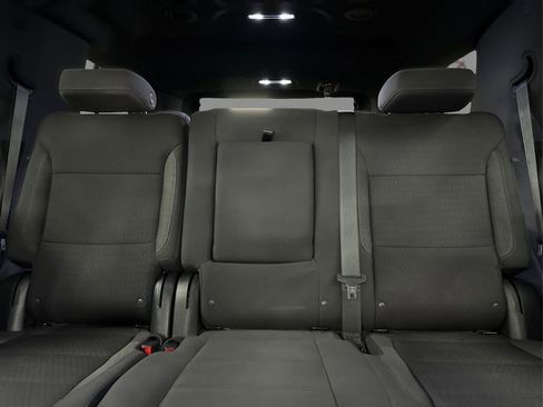 Used 2022 GMC Yukon SLE image 19