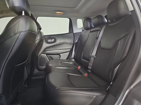 Used 2021 Jeep Compass Latitude w/ Sun and Sound Group FWD image 13