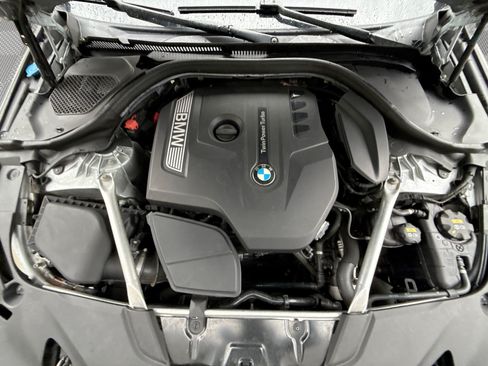 Used 2018 BMW 530i xDrive AWD/4WD image 18