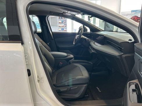 New 2026 Nissan Leaf SV+ w/ Floor Mat Package (SV+) image 41