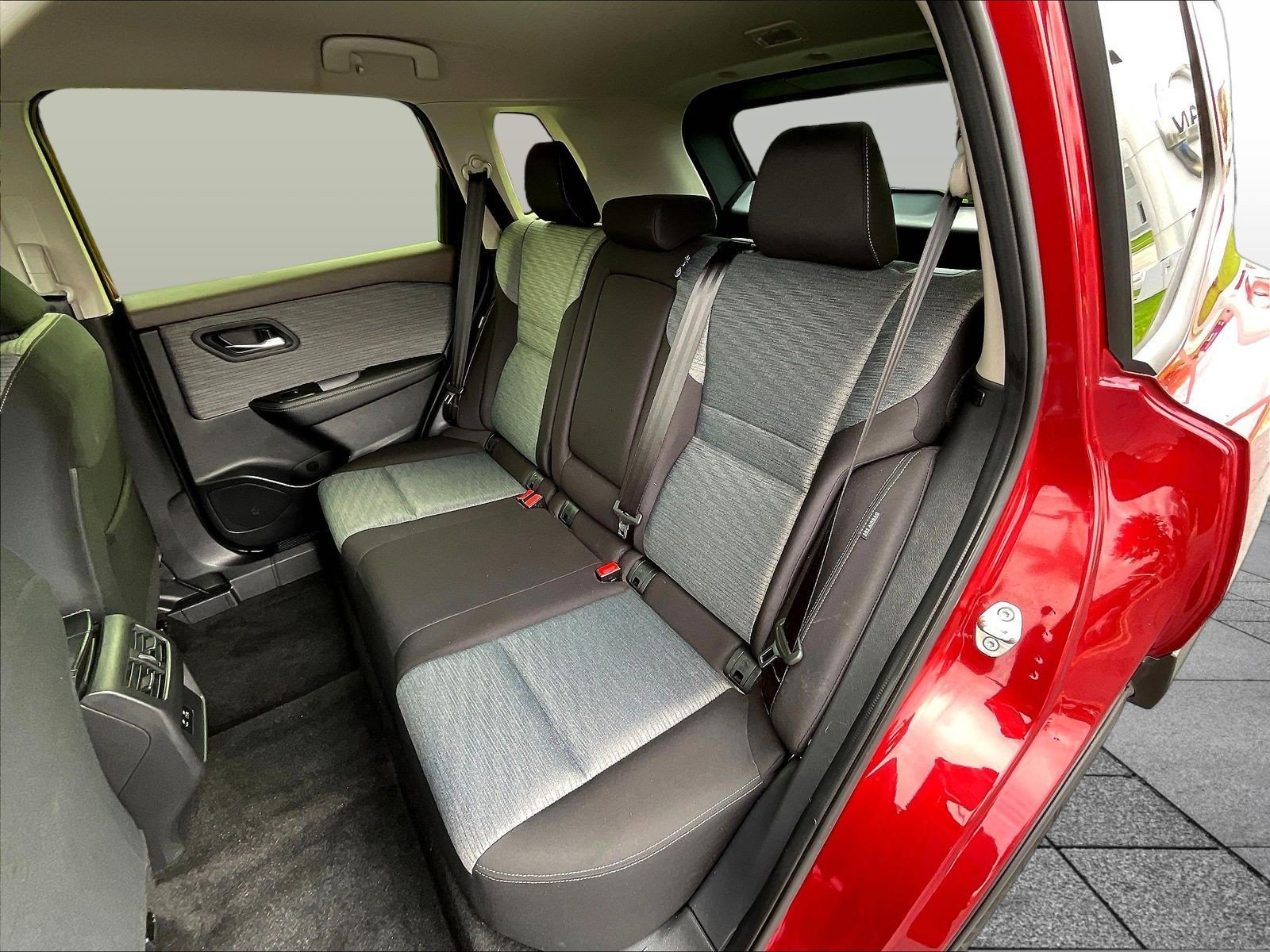 Certified 2023 Nissan Rogue SV AWD/4WD image 25