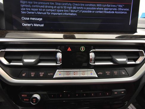 Used 2022 BMW X4 xDrive30i w/ Premium Package 2 AWD/4WD image 23