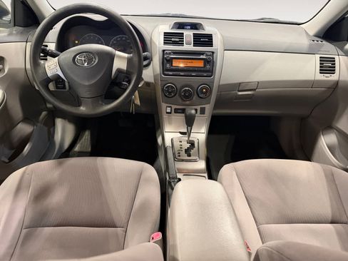 Used 2012 Toyota Corolla LE image 11