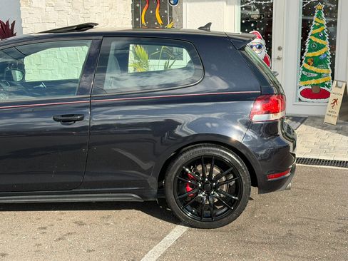 Used 2011 Volkswagen Golf 2-Door image 10