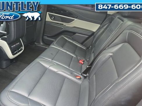 Used 2024 Lincoln Nautilus Premier w/ Equipment Group 102A AWD/4WD image 10