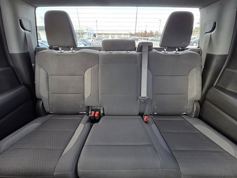 Used 2025 Chevrolet Silverado 2500 Custom w/ Custom Value Package image 28