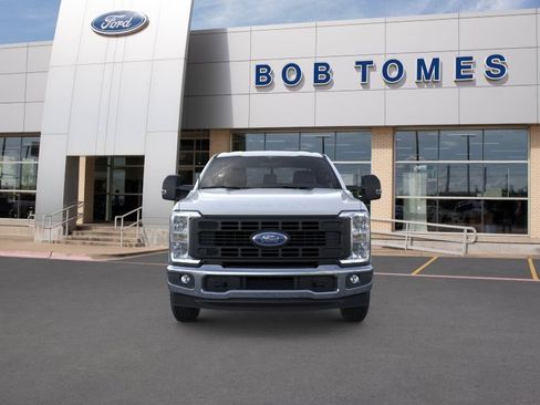 New 2026 Ford F250 XL w/ XL Chrome Package RWD image 7