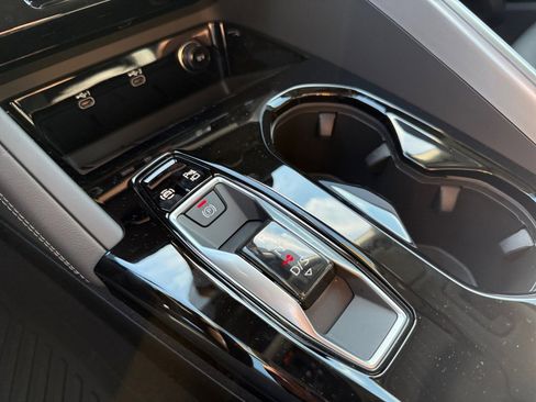 Used 2025 Audi Q5 Premium Plus w/ Premium Plus image 19