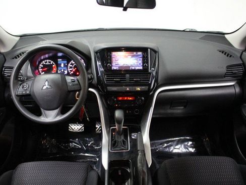 Used 2024 Mitsubishi Eclipse Cross ES image 23