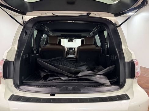 Used 2019 Nissan Armada Platinum w/ Captain's Chairs Package AWD/4WD image 76