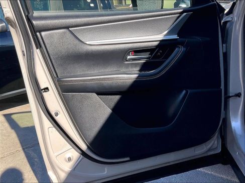 Used 2024 MAZDA CX-90 3.3 Turbo w/ Preferred Plus image 9