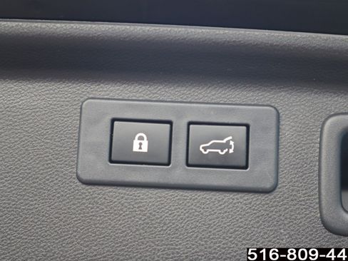 Used 2021 Subaru Forester Limited image 30