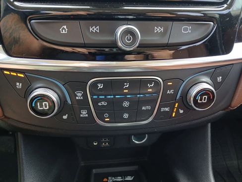 Used 2020 Chevrolet Traverse High Country AWD/4WD image 38