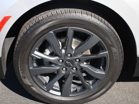 Used 2022 Chevrolet Equinox RS w/ Infotainment Package FWD image 14