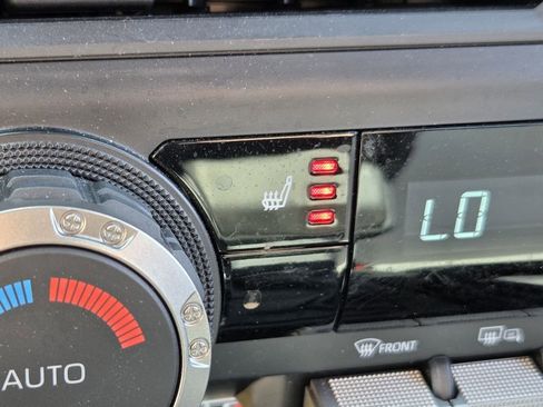 Used 2024 Toyota Tacoma TRD Sport AWD/4WD image 20