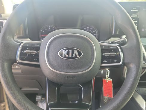 Used 2021 Kia Sorento LX FWD image 22