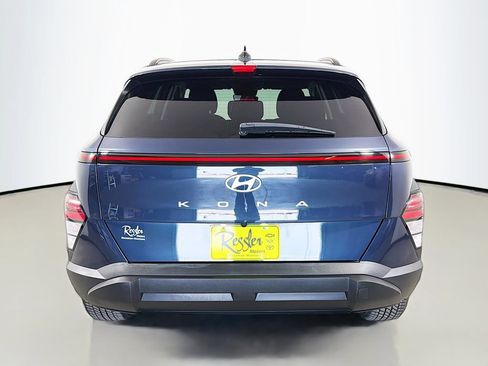 Used 2025 Hyundai Kona SEL FWD image 7