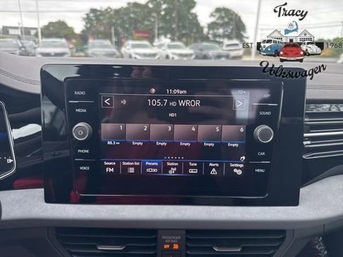 New 2025 Volkswagen Jetta SE image 11