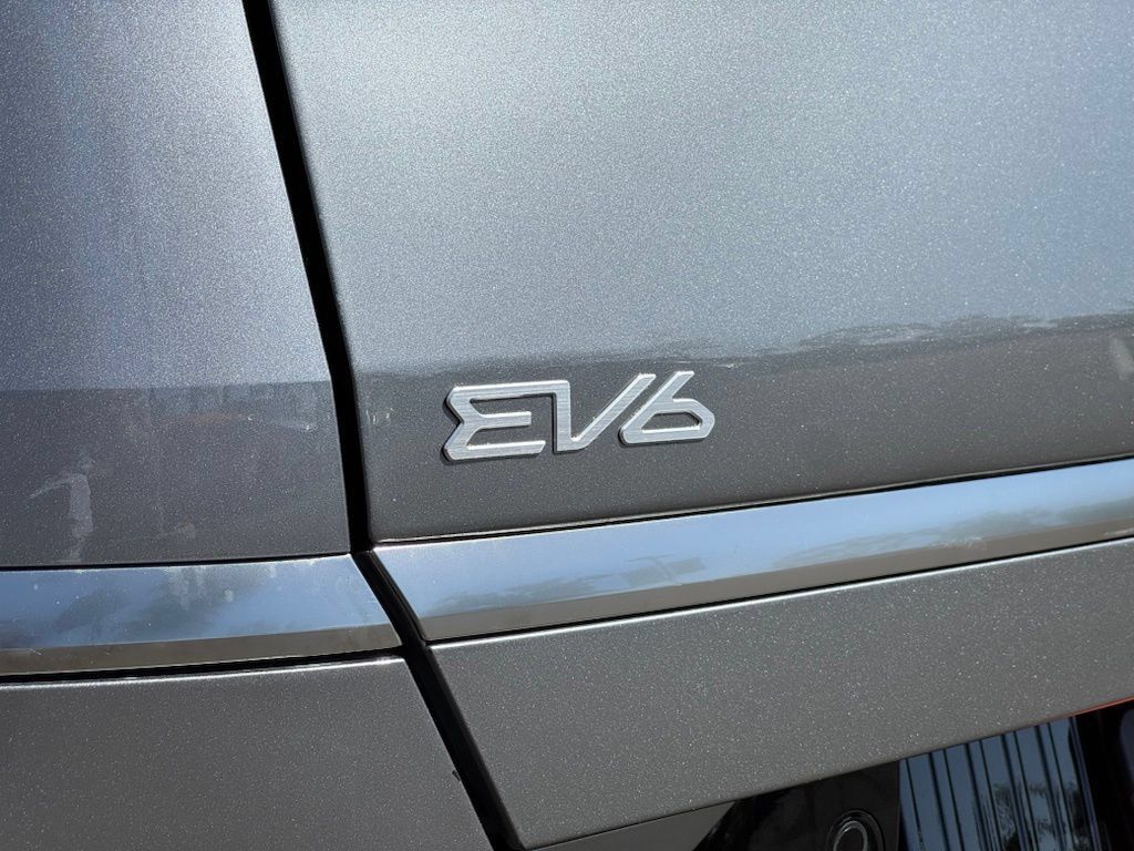 Used 2023 Kia EV6 Wind RWD image 23