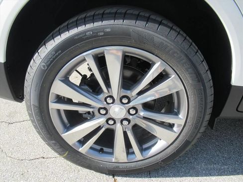 New 2026 Cadillac XT5 Premium Luxury w/ Driver Assist Package FWD image 7