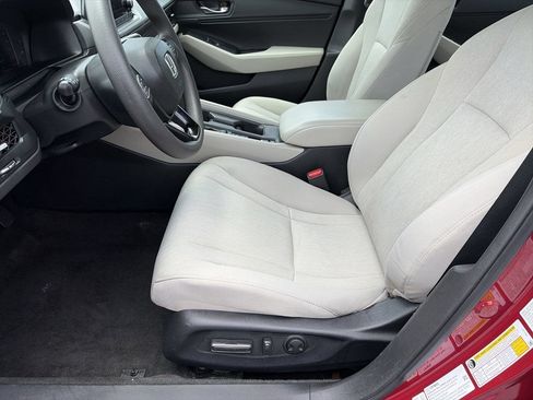 Used 2024 Honda Accord EX image 19
