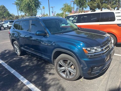 Used 2019 Volkswagen Atlas SEL R-Line AWD/4WD image 3
