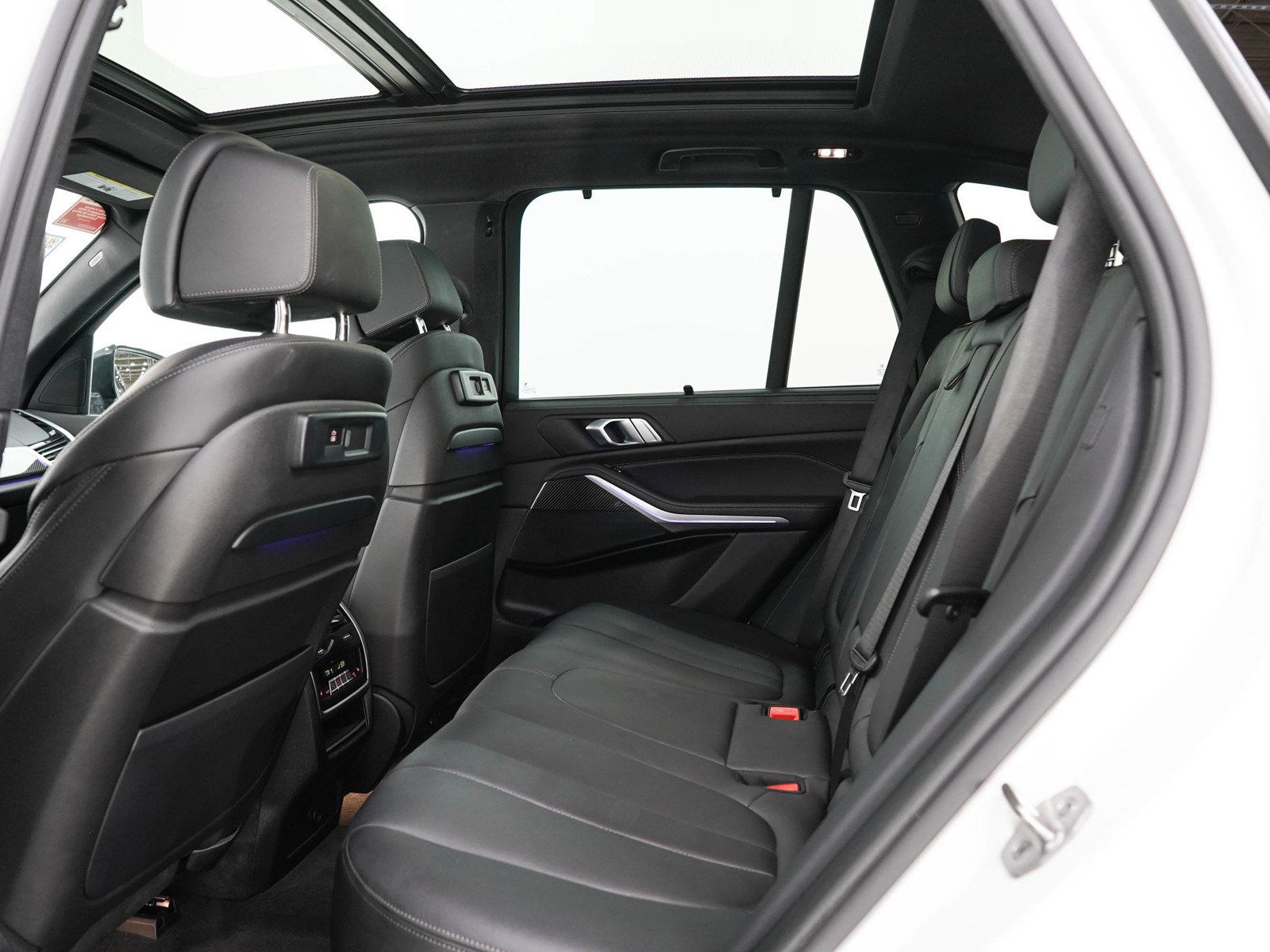 Used 2022 BMW X5 xDrive40i AWD/4WD image 15
