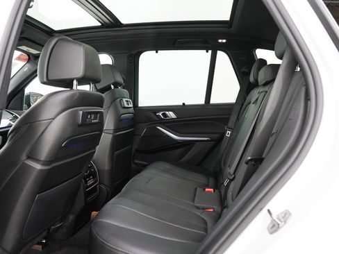 Used 2022 BMW X5 xDrive40i AWD/4WD image 15