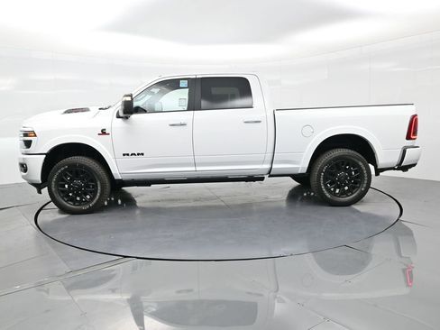 New 2025 RAM 3500 Limited image 10
