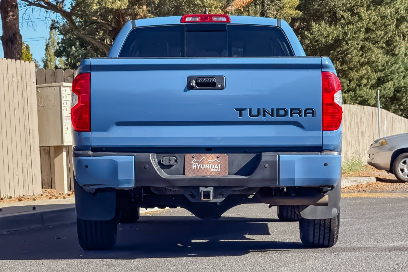 Used 2021 Toyota Tundra Limited w/ Limited Premium Package AWD/4WD image 5