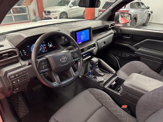 Used 2025 Toyota Tacoma SR w/ SR Upgrade Package AWD/4WD image 11
