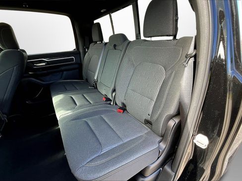 Used 2019 RAM 1500 Big Horn image 18