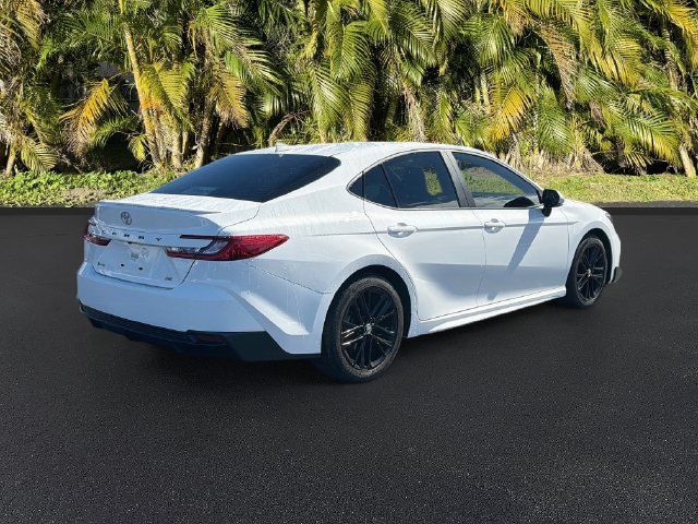 Used 2025 Toyota Camry SE FWD image 4
