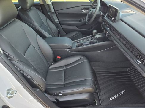 Certified 2025 Honda Accord SE image 16