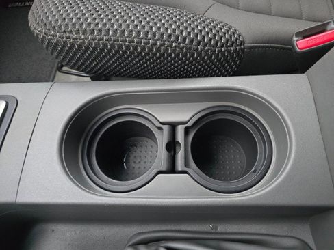 Used 2012 Nissan Frontier SV image 34