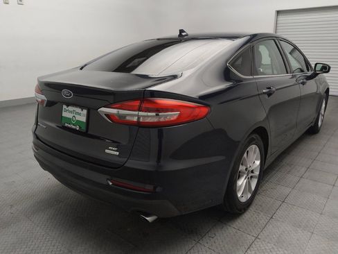 Used 2020 Ford Fusion SE FWD image 9