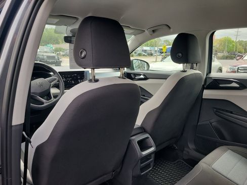 Certified 2025 Volkswagen Taos S image 13