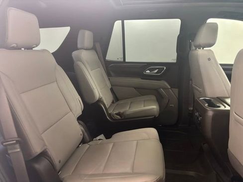 Used 2022 Chevrolet Tahoe LT w/ LT Signature Plus Package RWD image 17