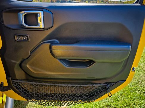 Used 2018 Jeep Wrangler Unlimited Rubicon w/ LED Lighting Group image 39