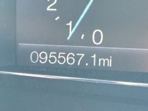 Used 2017 Ford Explorer XLT w/ Equipment Group 201A image 28