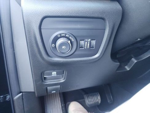 New 2026 Jeep Grand Cherokee Limited image 17