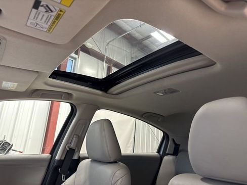 Used 2018 Honda HR-V EX-L image 32