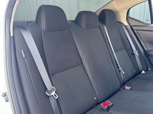 Used 2022 Nissan Sentra S image 29