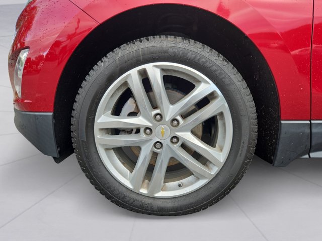 Used 2018 Chevrolet Equinox Premier AWD/4WD image 9