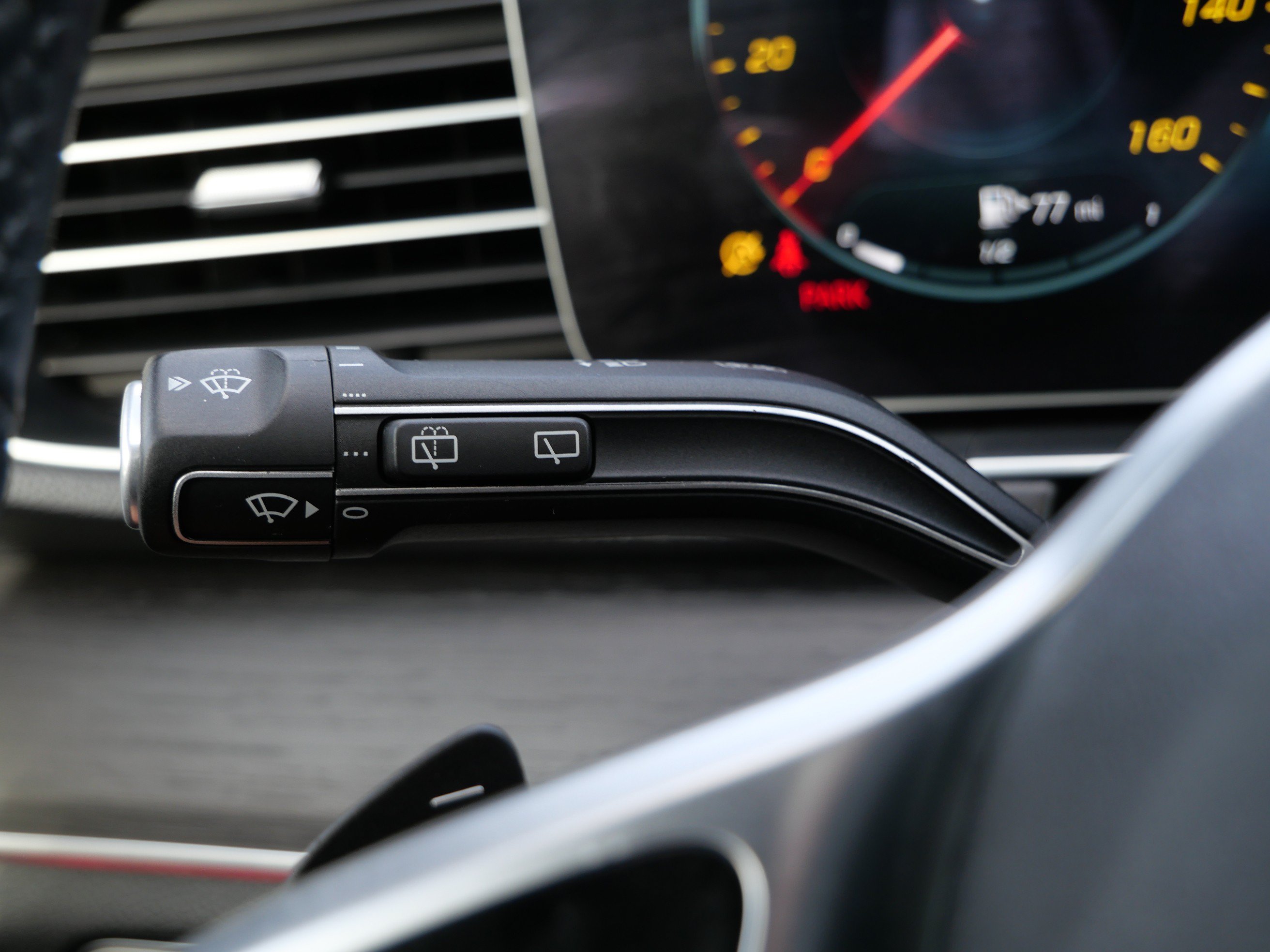 Used 2022 Mercedes-Benz GLE 350 4MATIC image 29